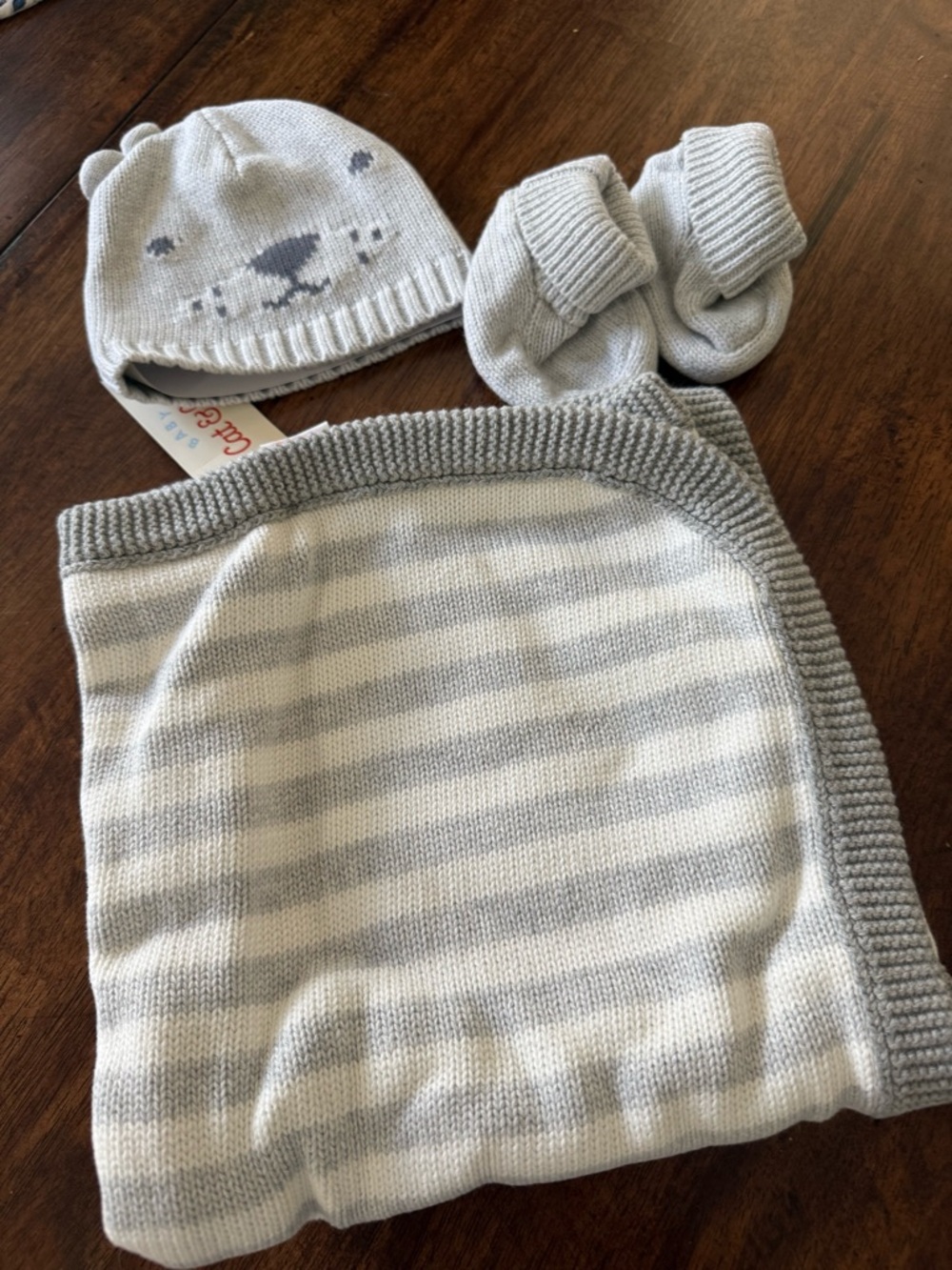 Cat & Jack Light Gray Knit Hat, slippers & Striped Blanket Set